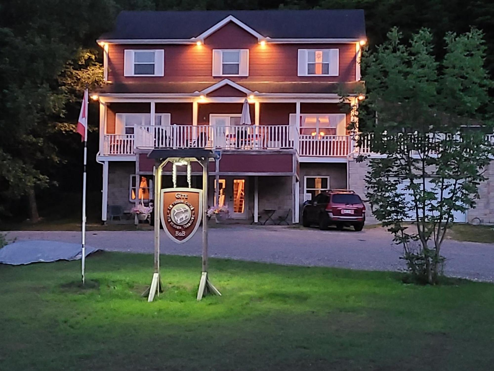 Gite Le Tresor Cache Bed & Breakfast Chelsea Kültér fotó