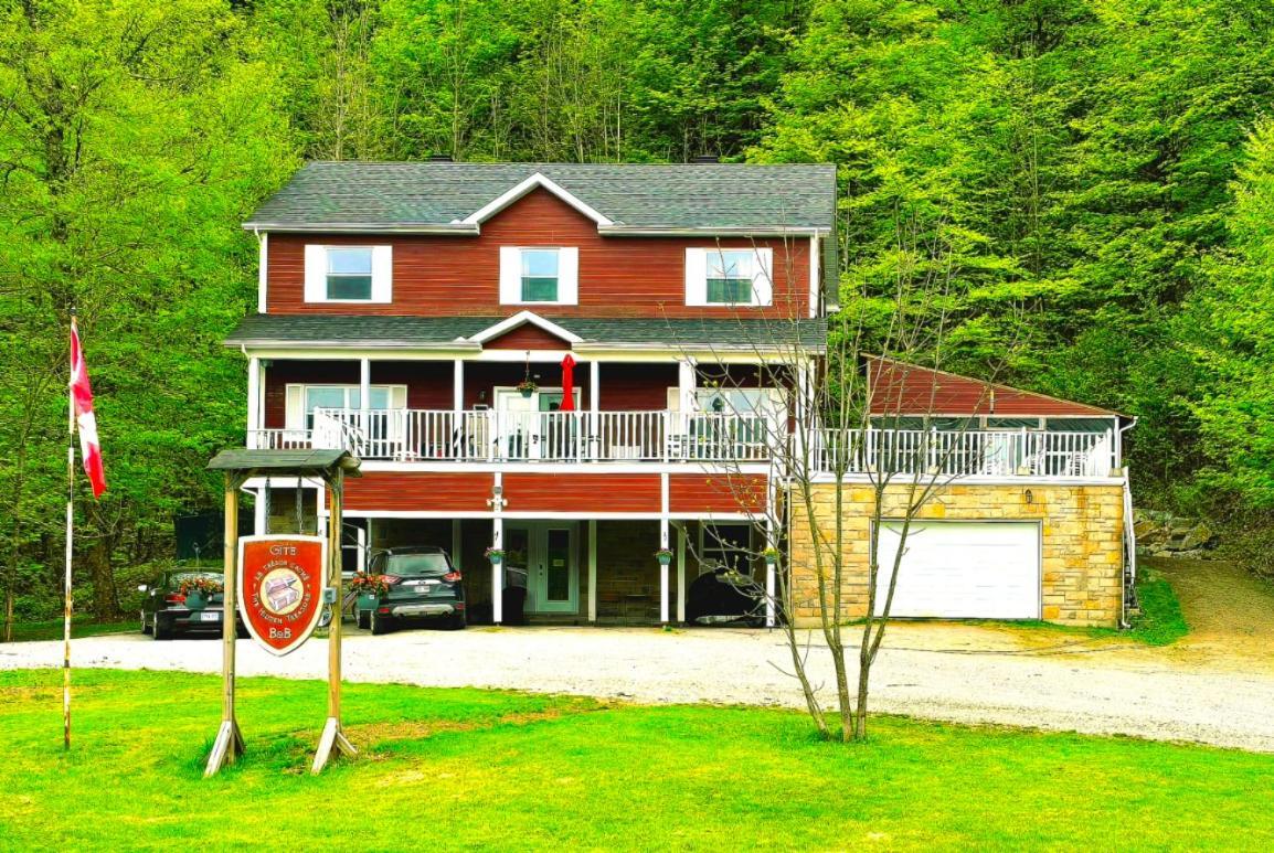 Gite Le Tresor Cache Bed & Breakfast Chelsea Kültér fotó